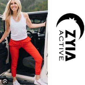 Zyia zipper jogger.